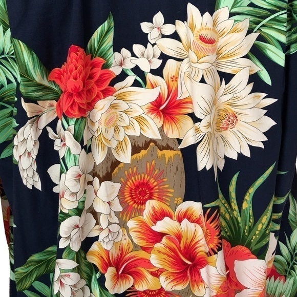 GO Barefoot Shirt Vintage Hawaiian Floral Tiki Cotton Rayon Blend Colourful - Picture 5 of 10